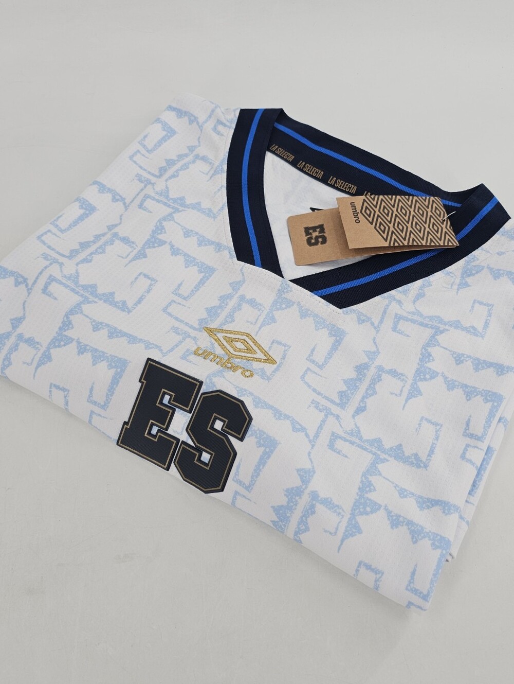 Umbro El Salvador National Team 23/24 Pre-Match Soccer Jersey Men's